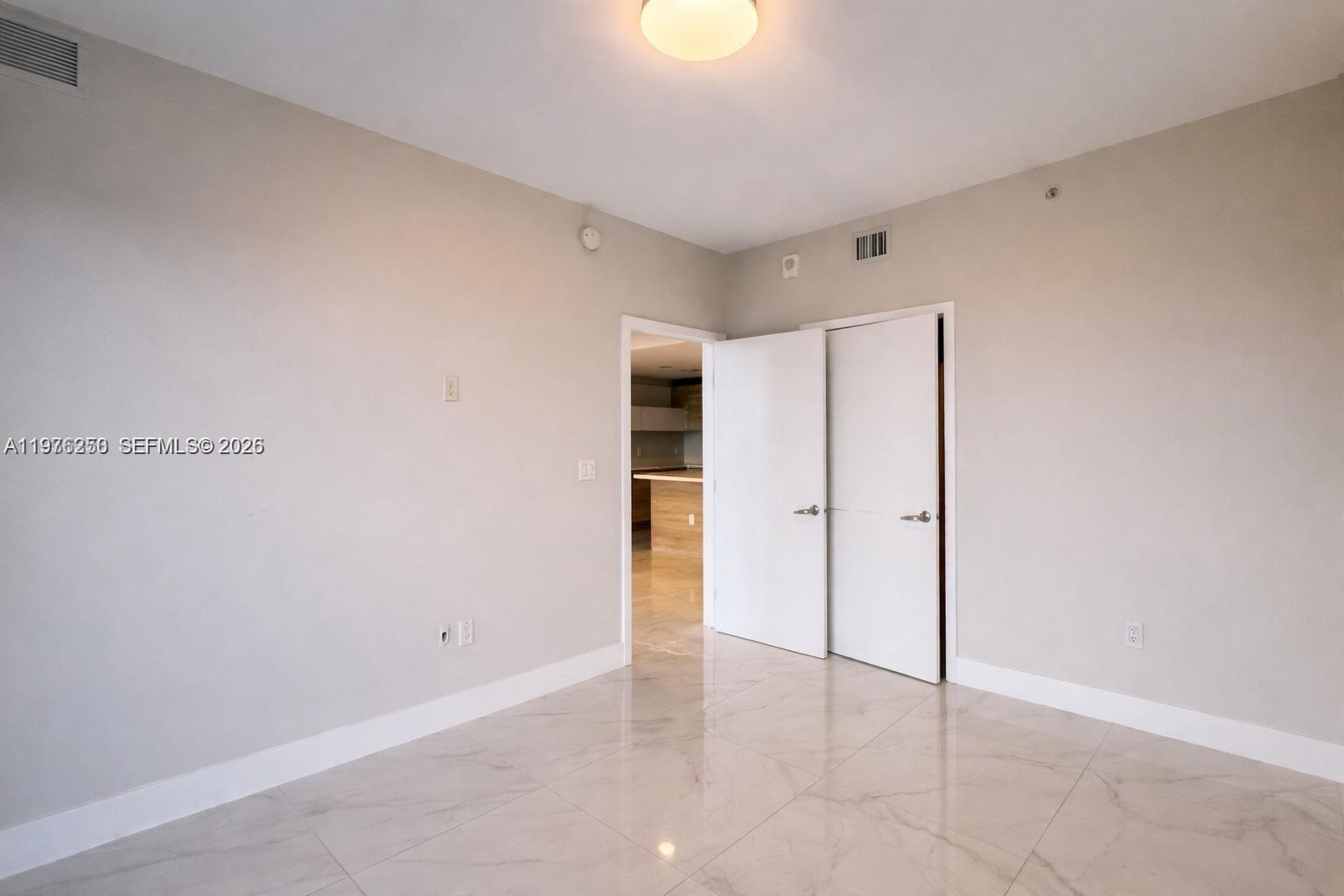 16385 Biscayne Blvd #1102, North Miami Beach FL 33160