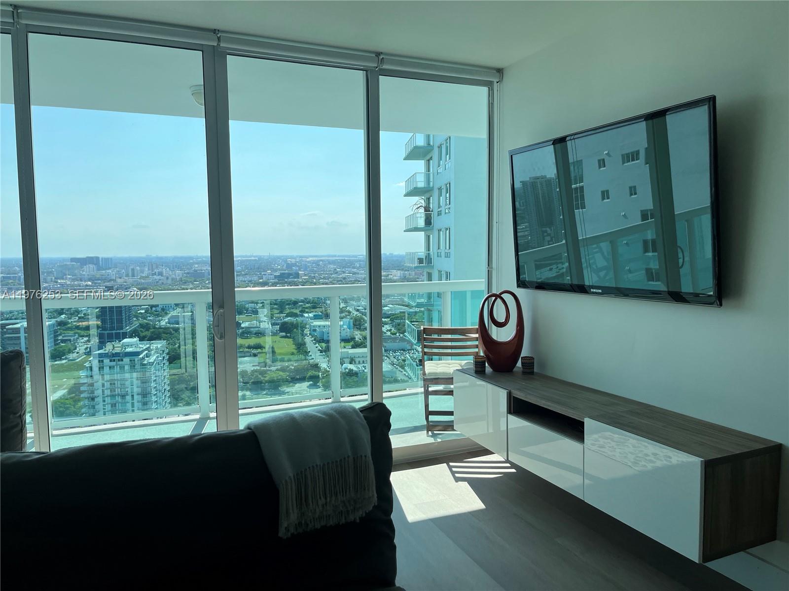 1800 N Bayshore Dr #3810, Miami FL 33132
