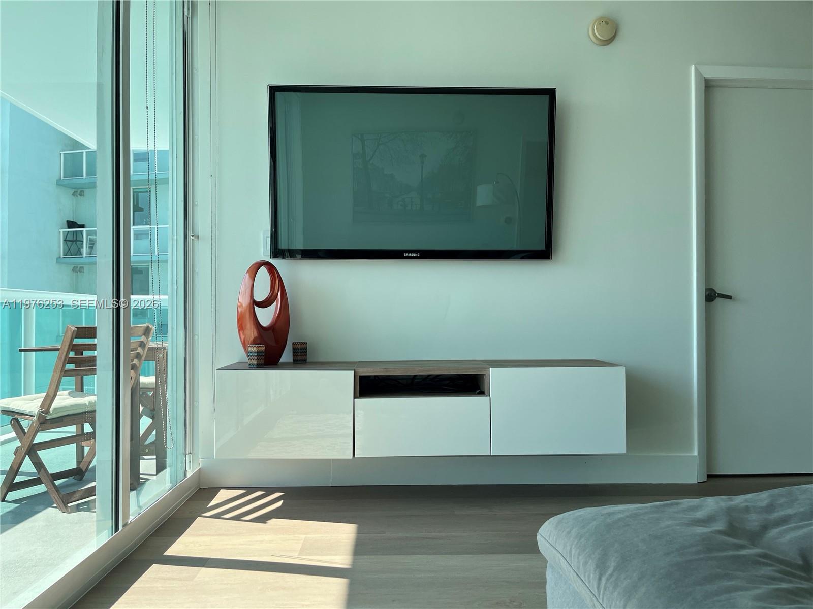 1800 N Bayshore Dr #3810, Miami FL 33132