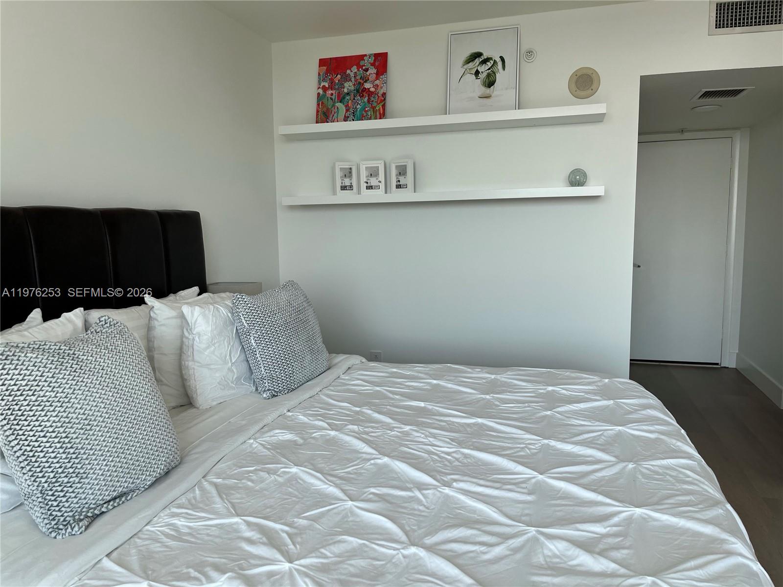 1800 N Bayshore Dr #3810, Miami FL 33132