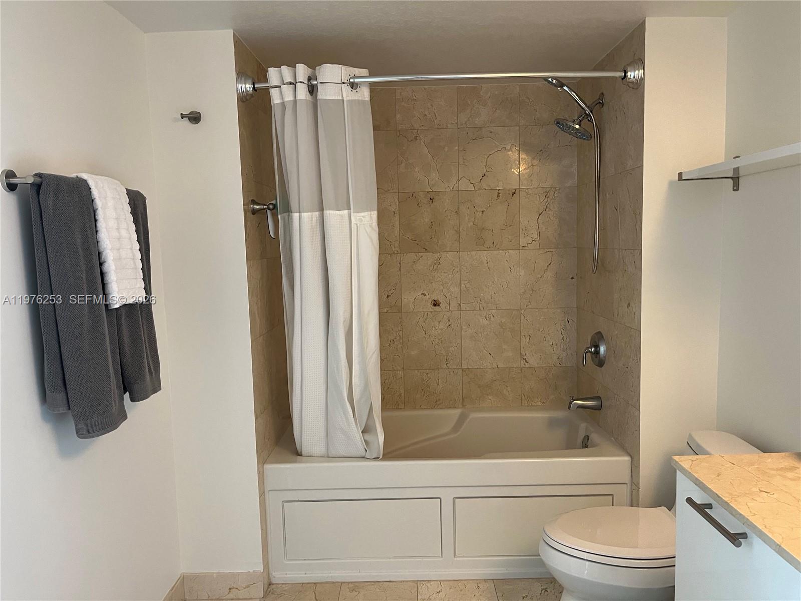1800 N Bayshore Dr #3810, Miami FL 33132