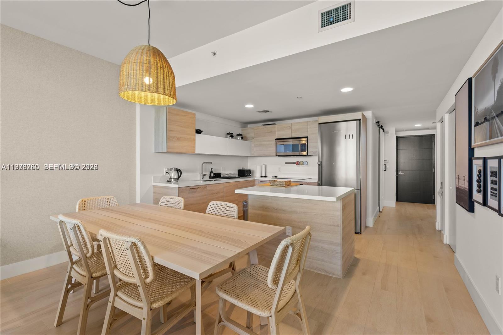 16385 Biscayne Blvd #2406, North Miami Beach FL 33160