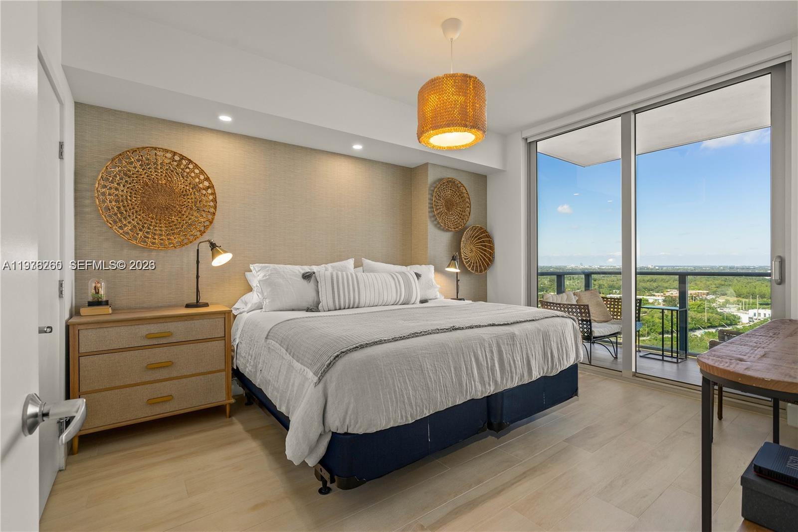 16385 Biscayne Blvd #2406, North Miami Beach FL 33160