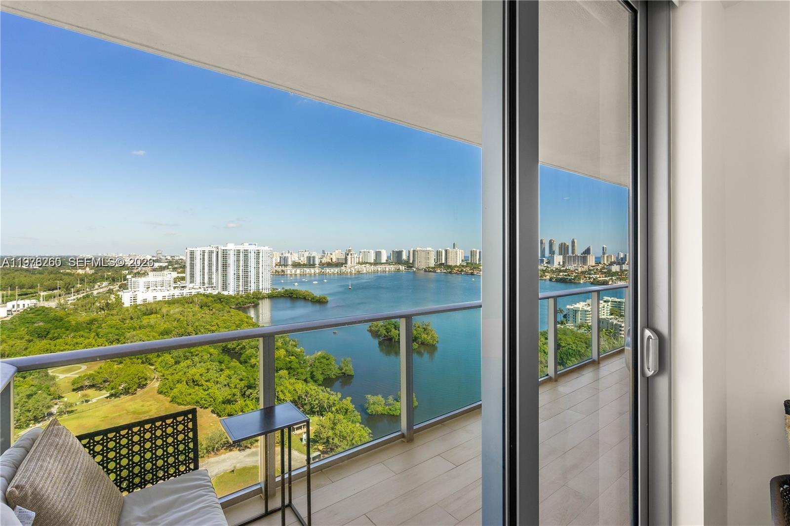 16385 Biscayne Blvd #2406, North Miami Beach FL 33160