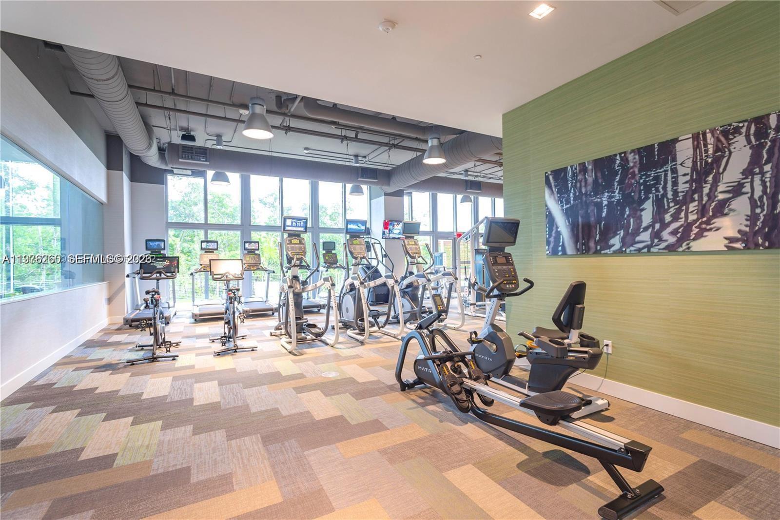 16385 Biscayne Blvd #2406, North Miami Beach FL 33160