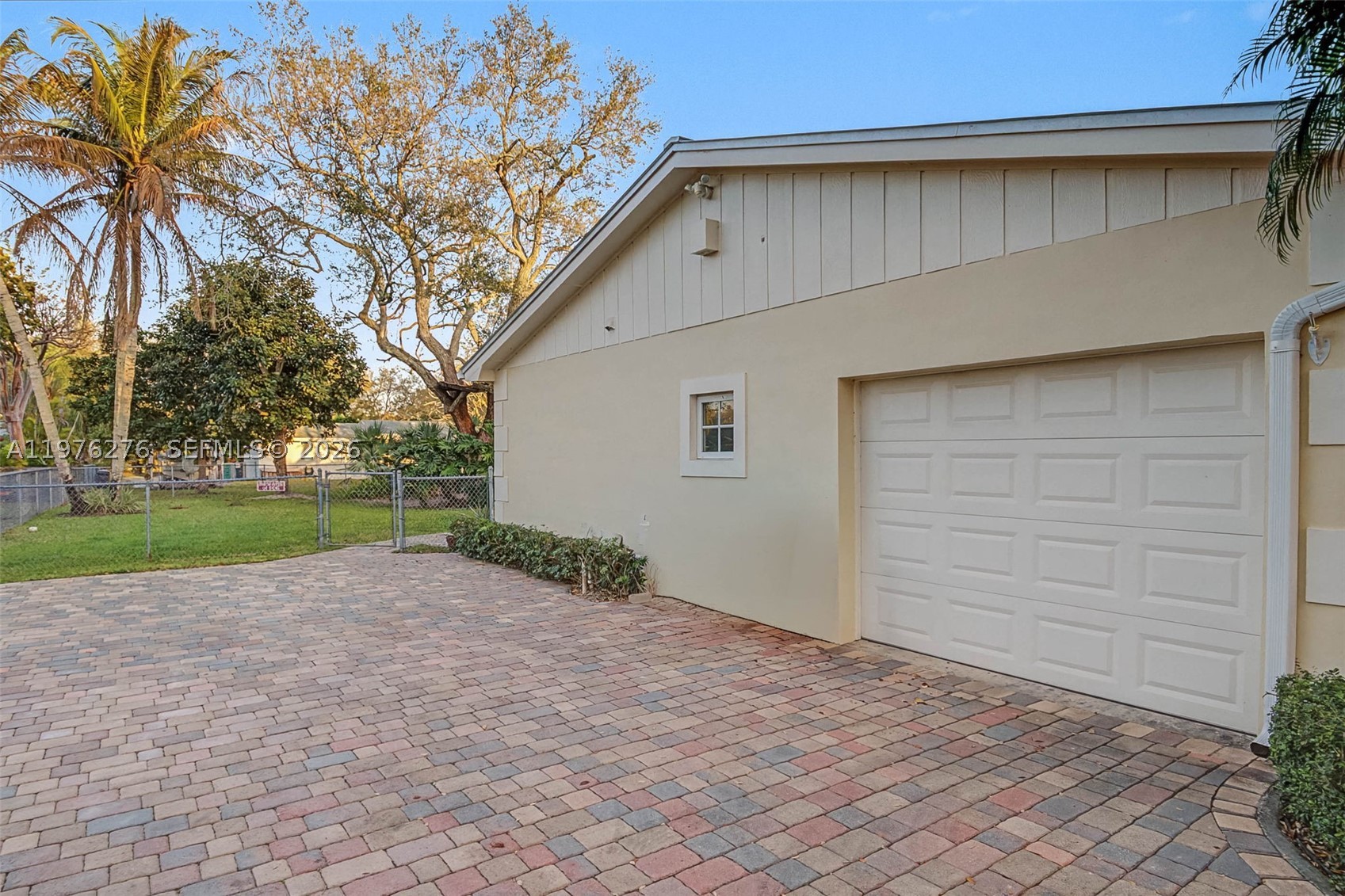 15401 SW 81 Av, Palmetto Bay FL 33157