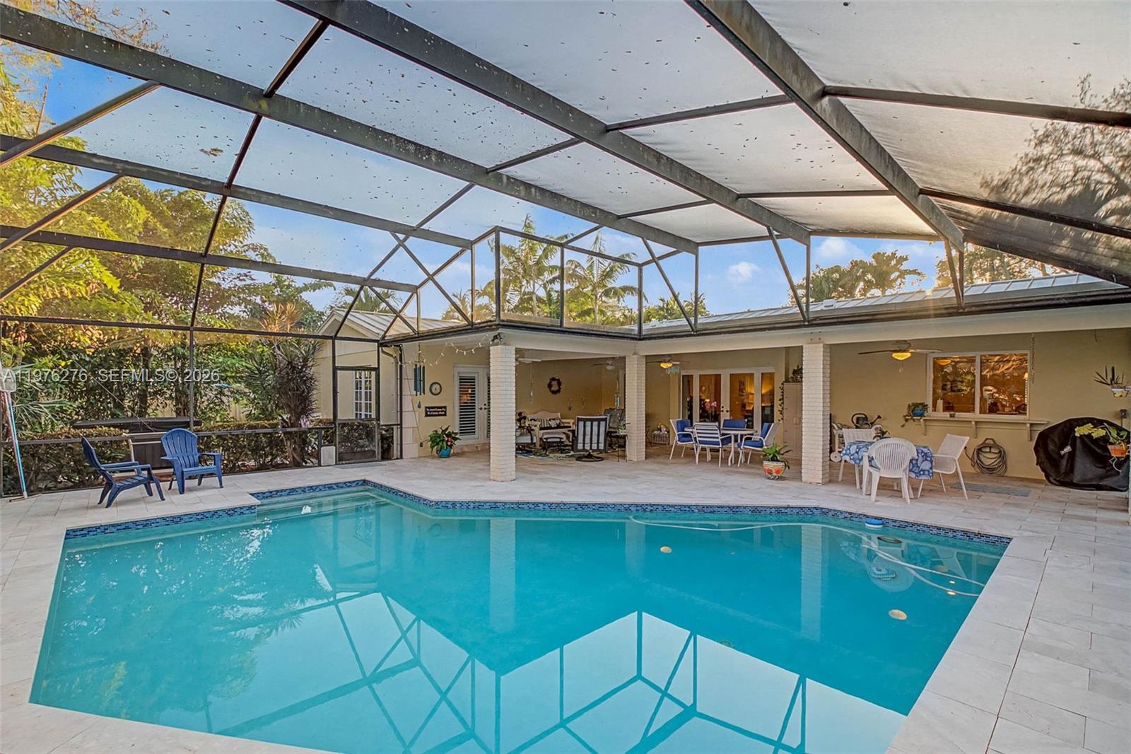 15401 SW 81 Av, Palmetto Bay FL 33157