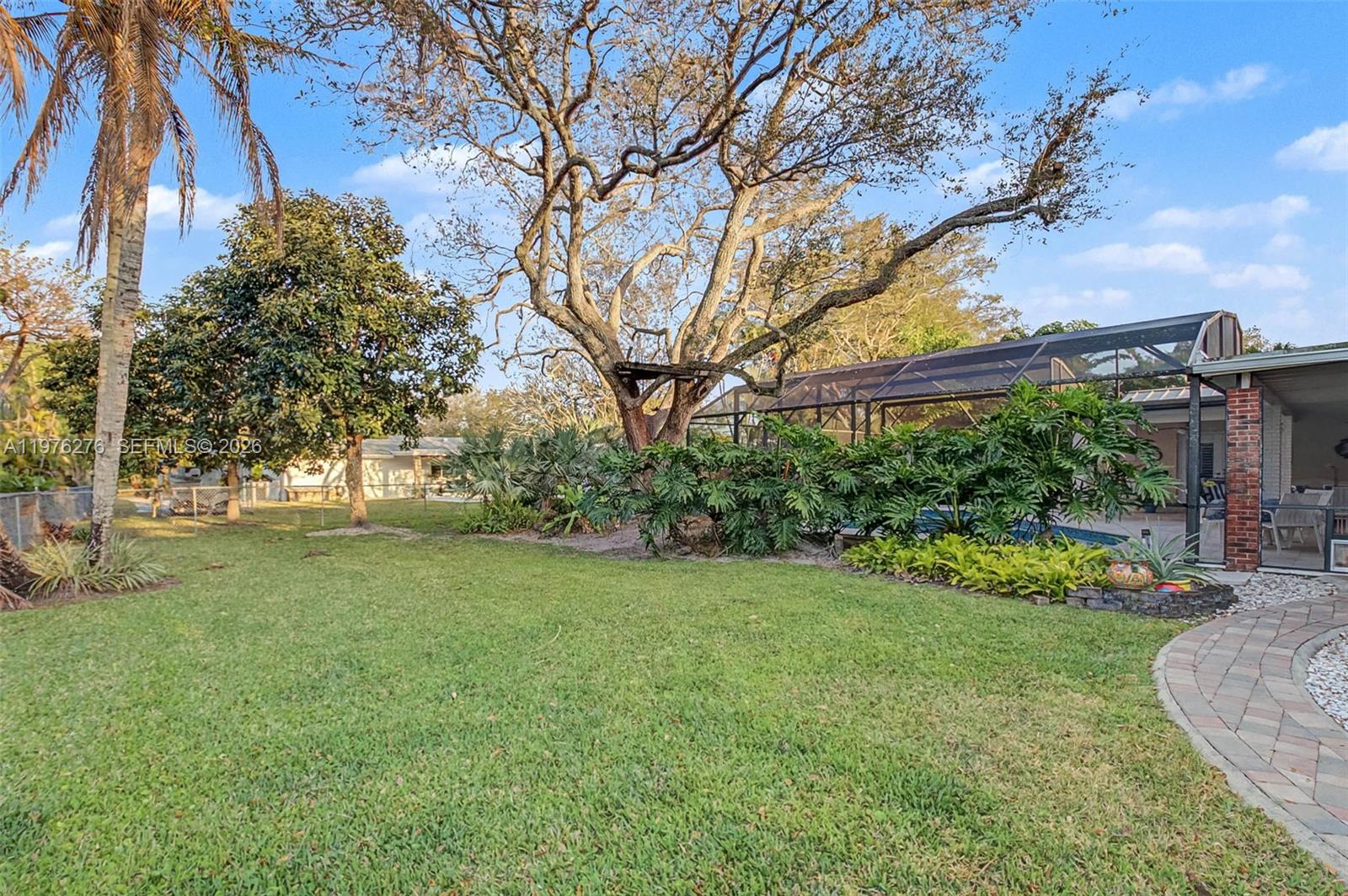 15401 SW 81 Av, Palmetto Bay FL 33157