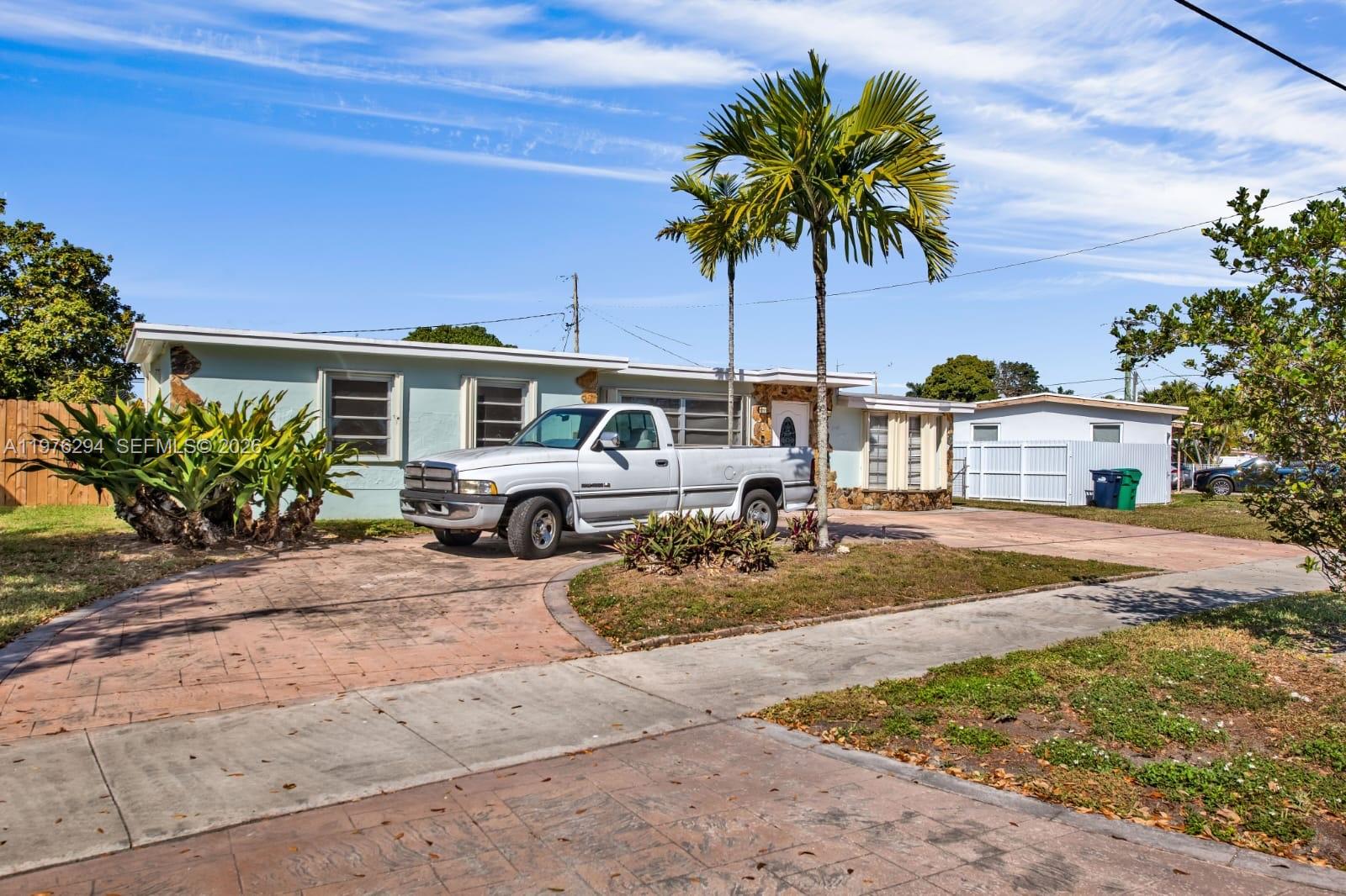 4820 SW 112th Ave, Miami FL 33165