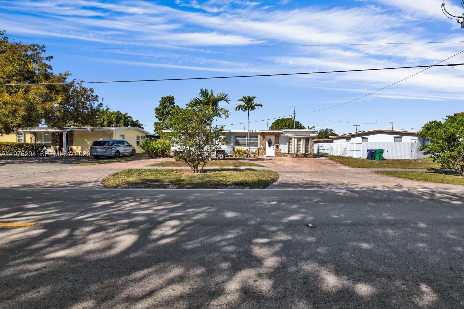 4820 SW 112th Ave, Miami FL 33165