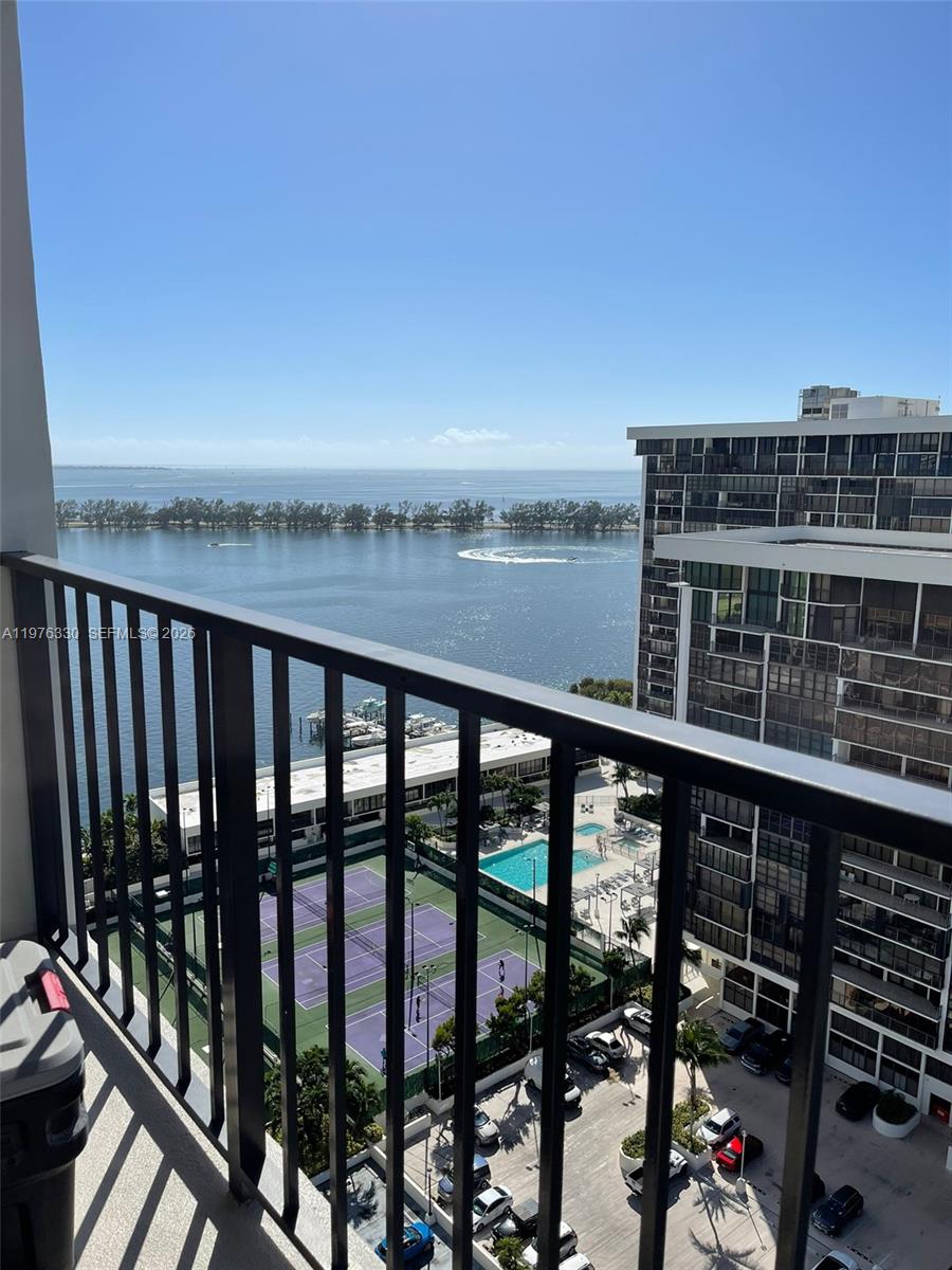 1901 Brickell Ave #B2207, Miami FL 33129