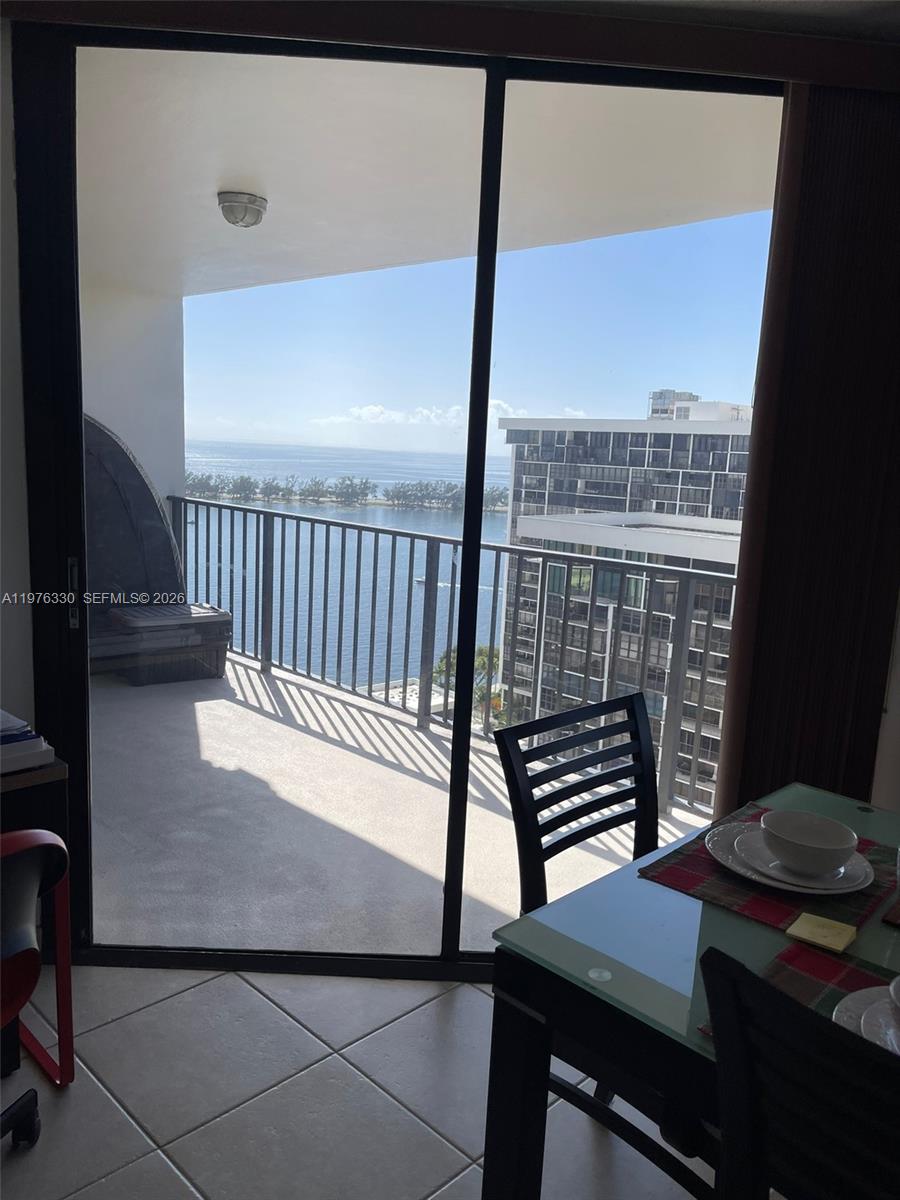1901 Brickell Ave #B2207, Miami FL 33129