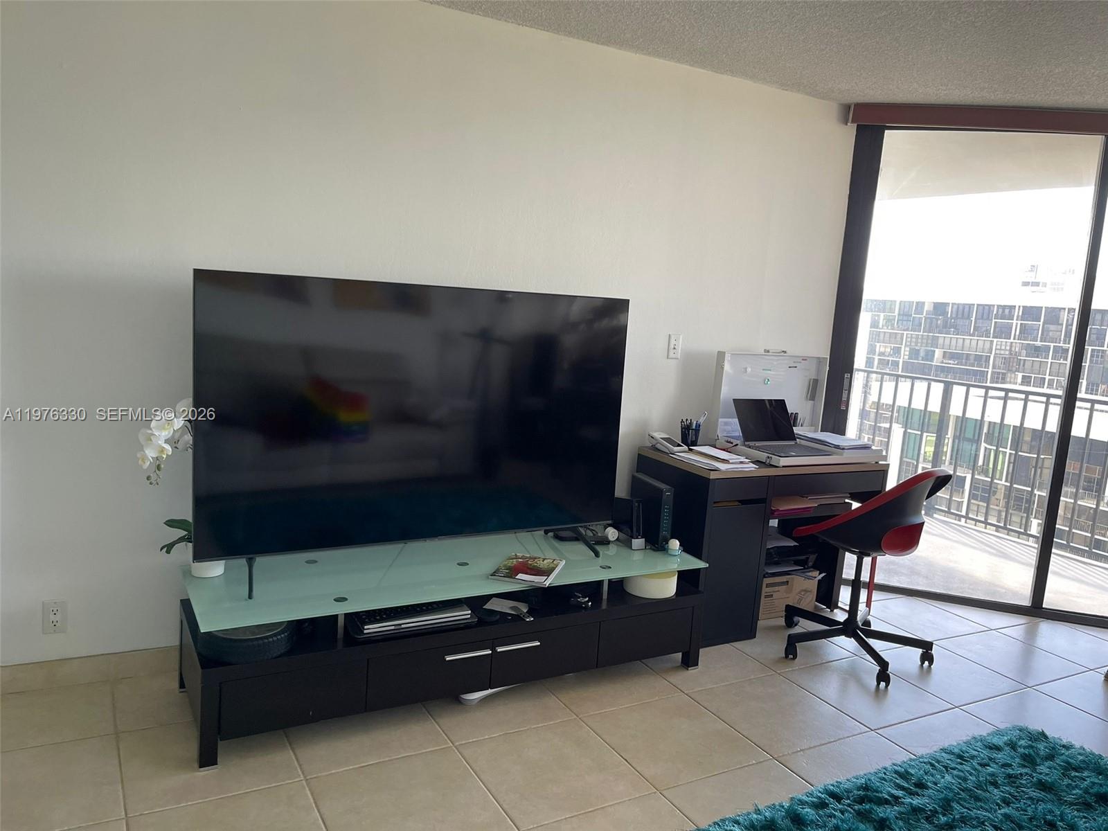 1901 Brickell Ave #B2207, Miami FL 33129