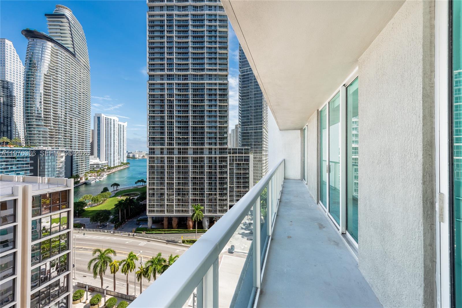 500 BRICKELL AV #1505, Miami FL 33131