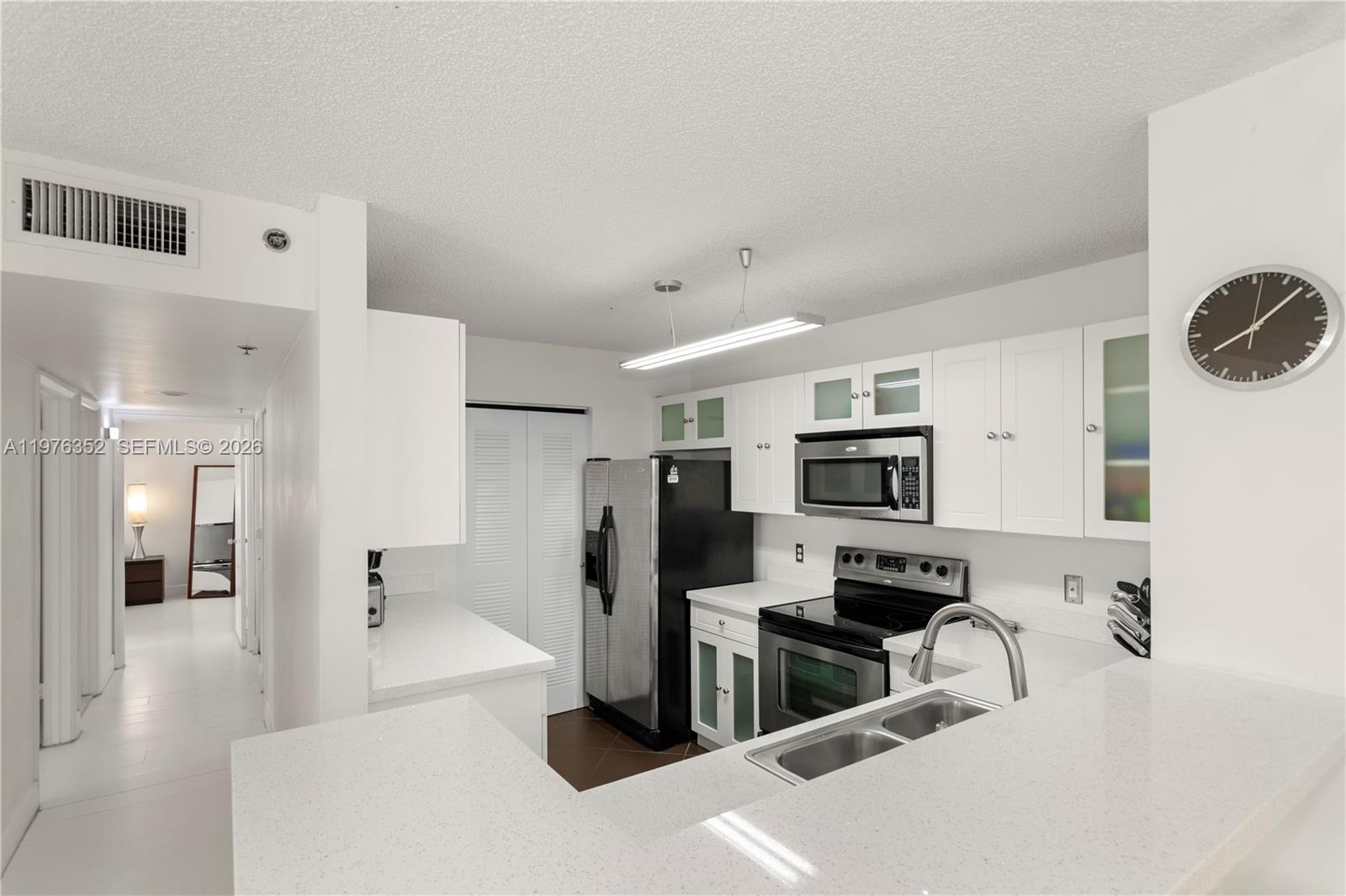 19555 E Country Club Dr #8208, Aventura FL 33180
