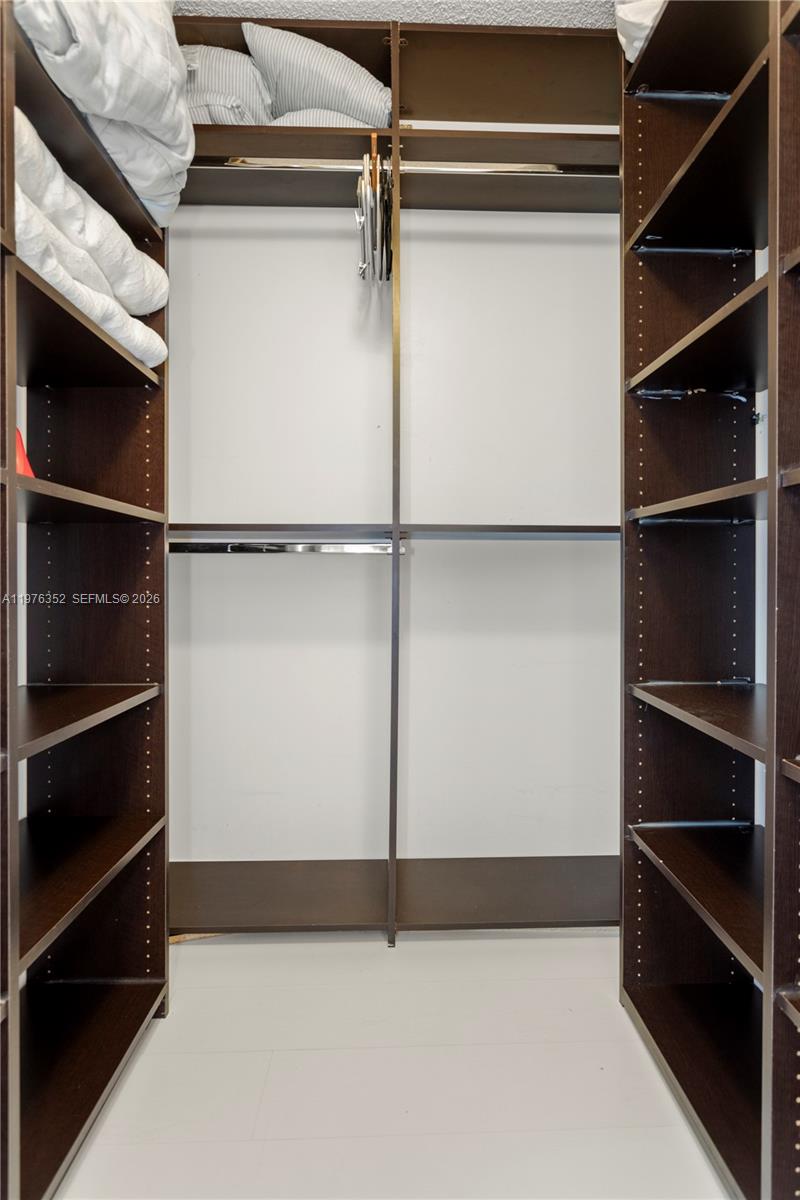 19555 E Country Club Dr #8208, Aventura FL 33180