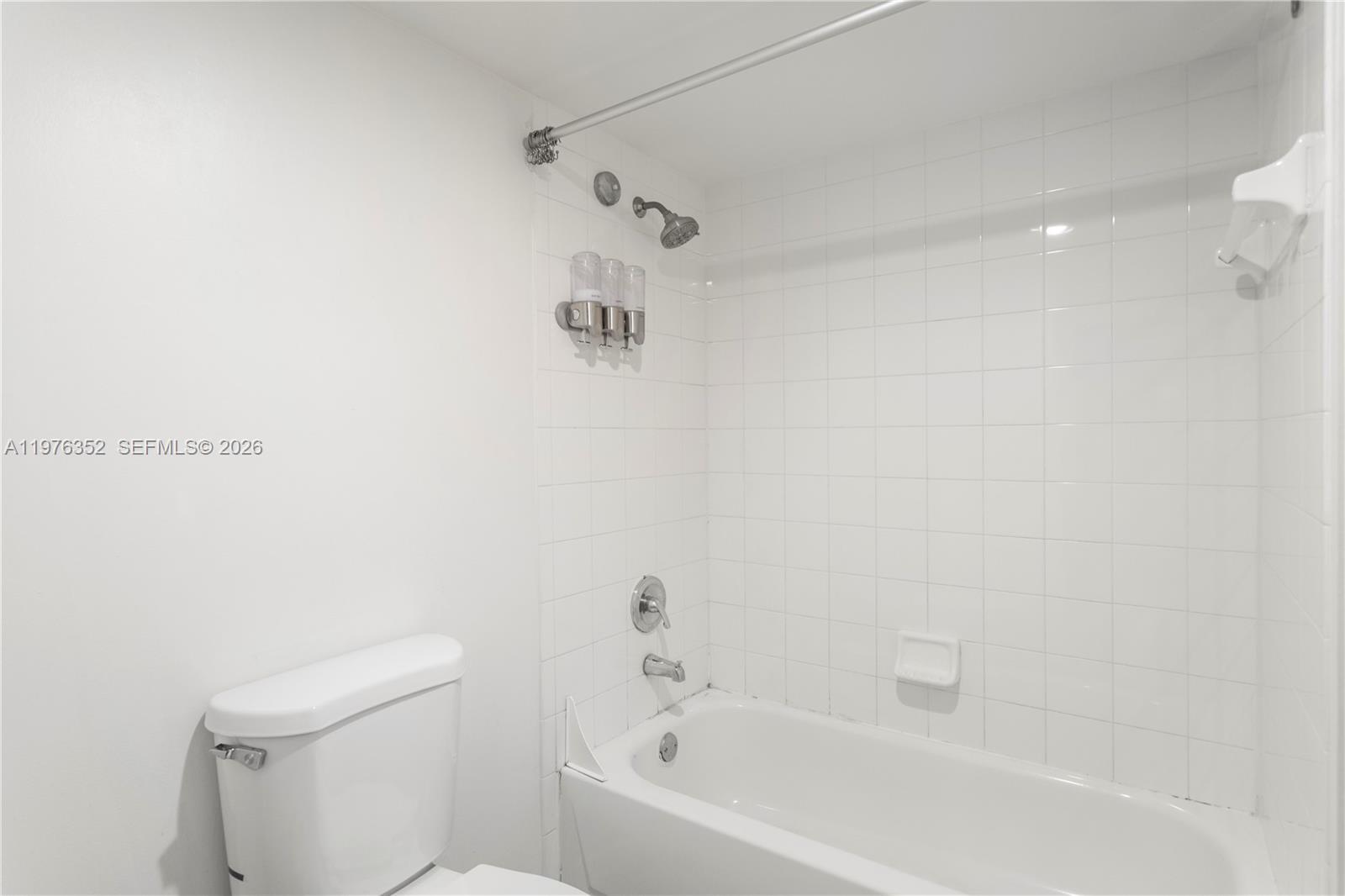 19555 E Country Club Dr #8208, Aventura FL 33180