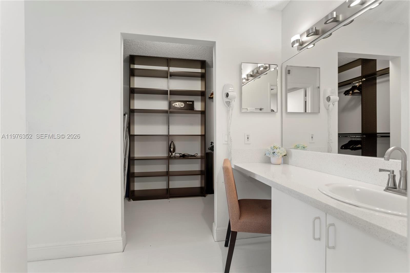 19555 E Country Club Dr #8208, Aventura FL 33180