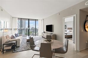 68 SE 6th St #1209, Miami FL 33131