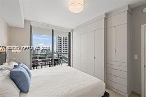 68 SE 6th St #1209, Miami FL 33131