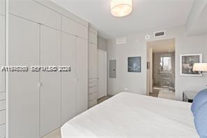 68 SE 6th St #1209, Miami FL 33131