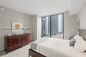68 SE 6th St #1209, Miami FL 33131