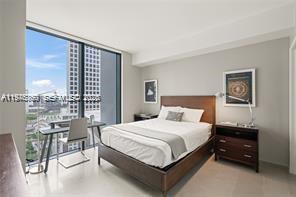 68 SE 6th St #1209, Miami FL 33131