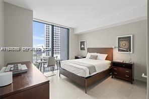 68 SE 6th St #1209, Miami FL 33131