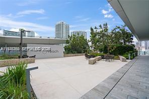 68 SE 6th St #1209, Miami FL 33131