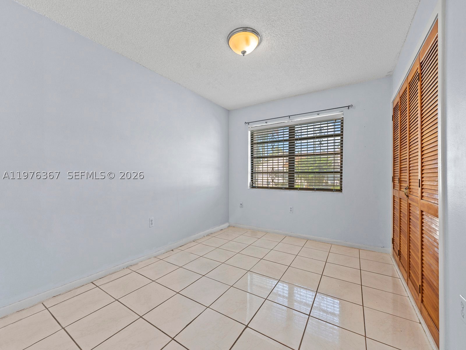 7121 SW 102nd Ct, Miami FL 33173
