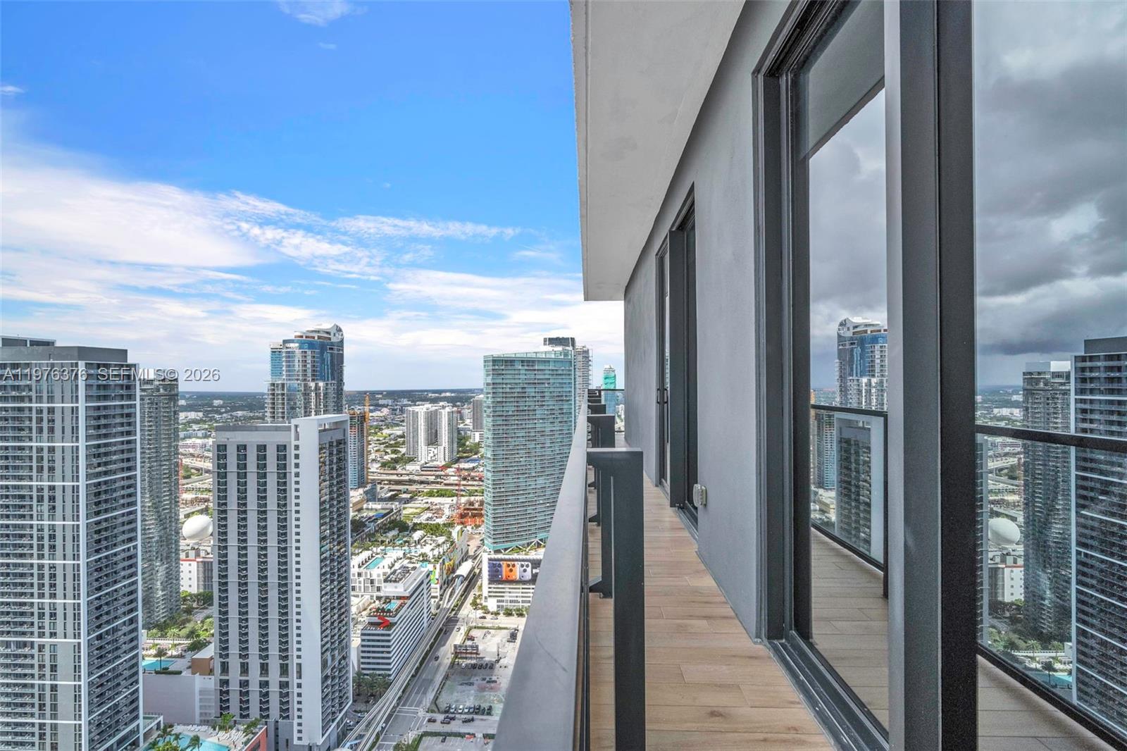 398 NE 5th St #PH 4701, Miami FL 33132