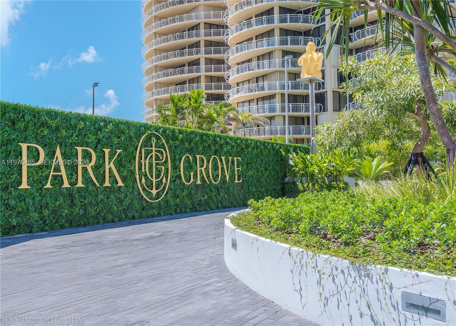 2831 S Bayshore Dr #808, Miami FL 33133