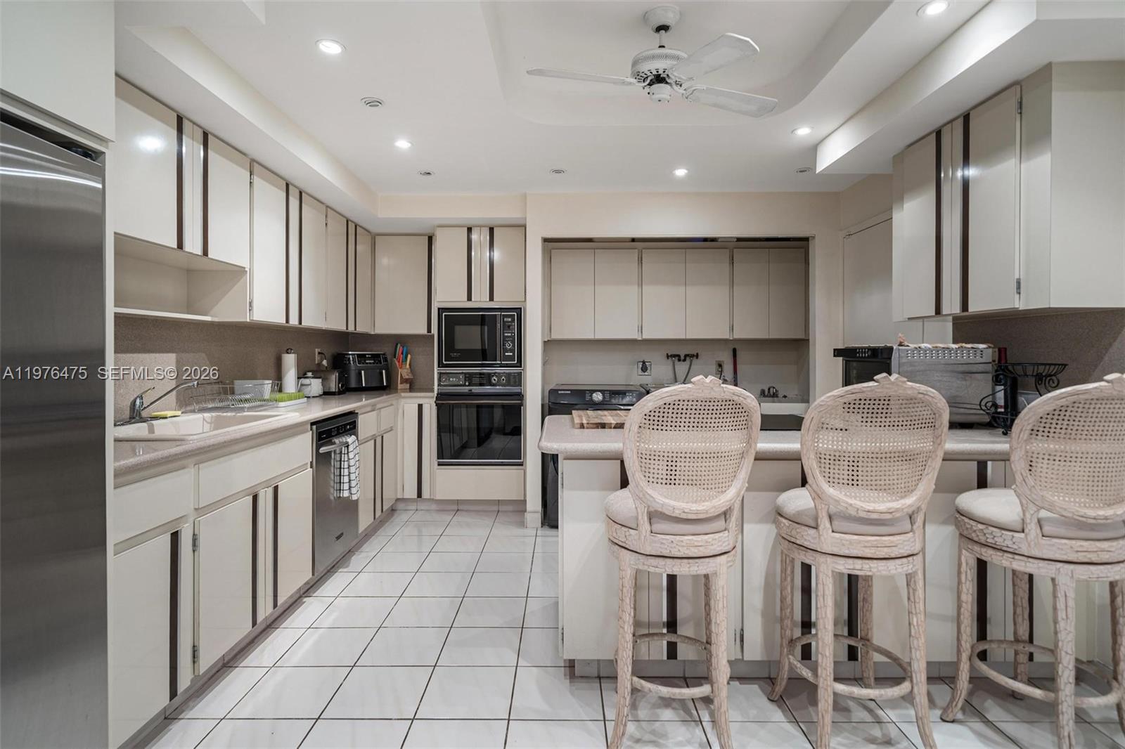 10155 Collins Ave #1704, Bal Harbour FL 33154