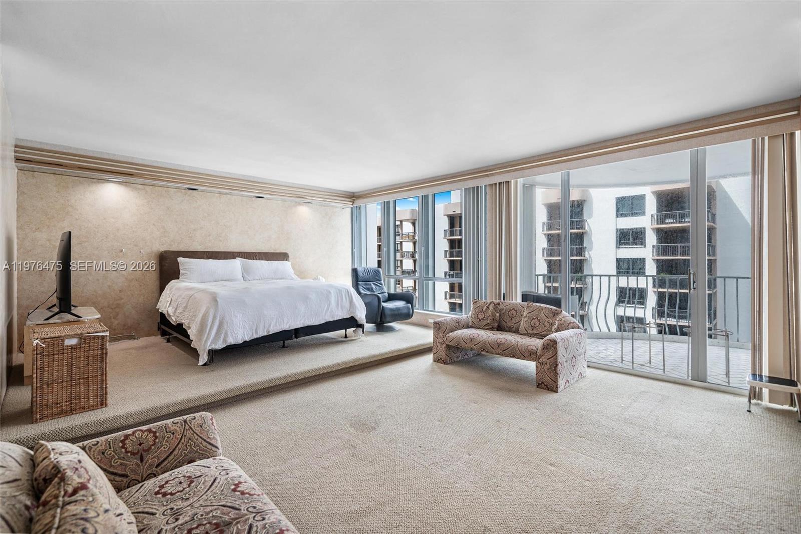 10155 Collins Ave #1704, Bal Harbour FL 33154