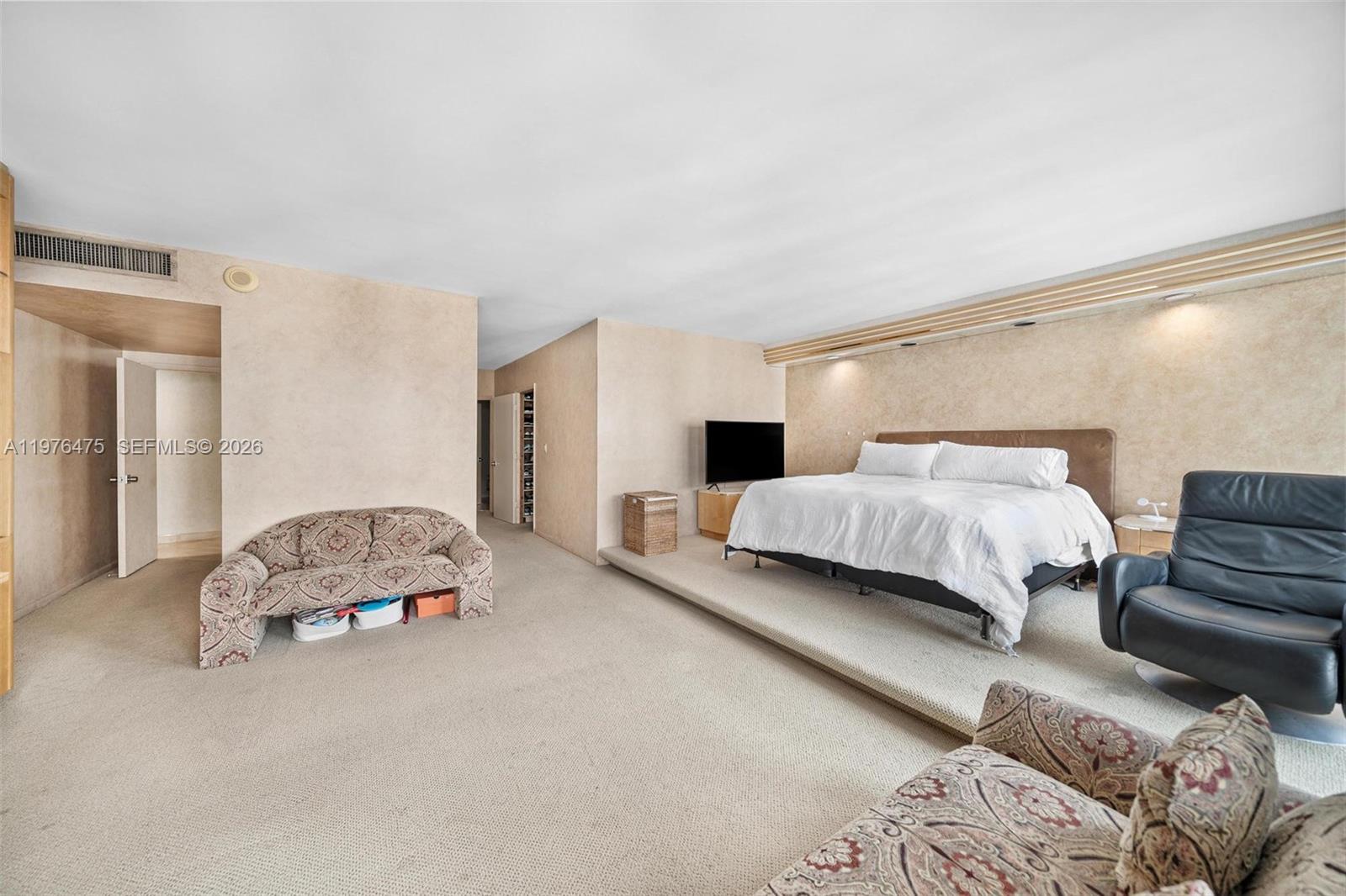 10155 Collins Ave #1704, Bal Harbour FL 33154