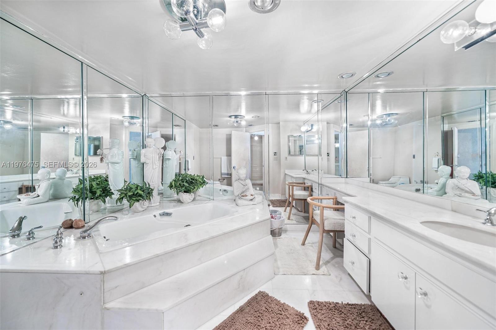 10155 Collins Ave #1704, Bal Harbour FL 33154