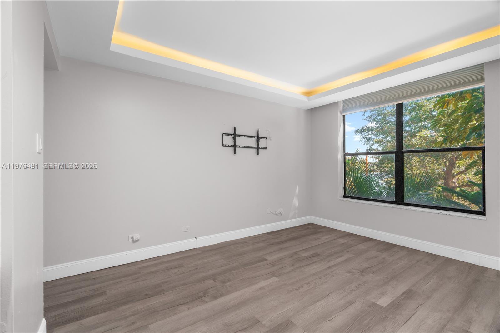 3730 Inverrary Dr #2H, Lauderhill FL 33319