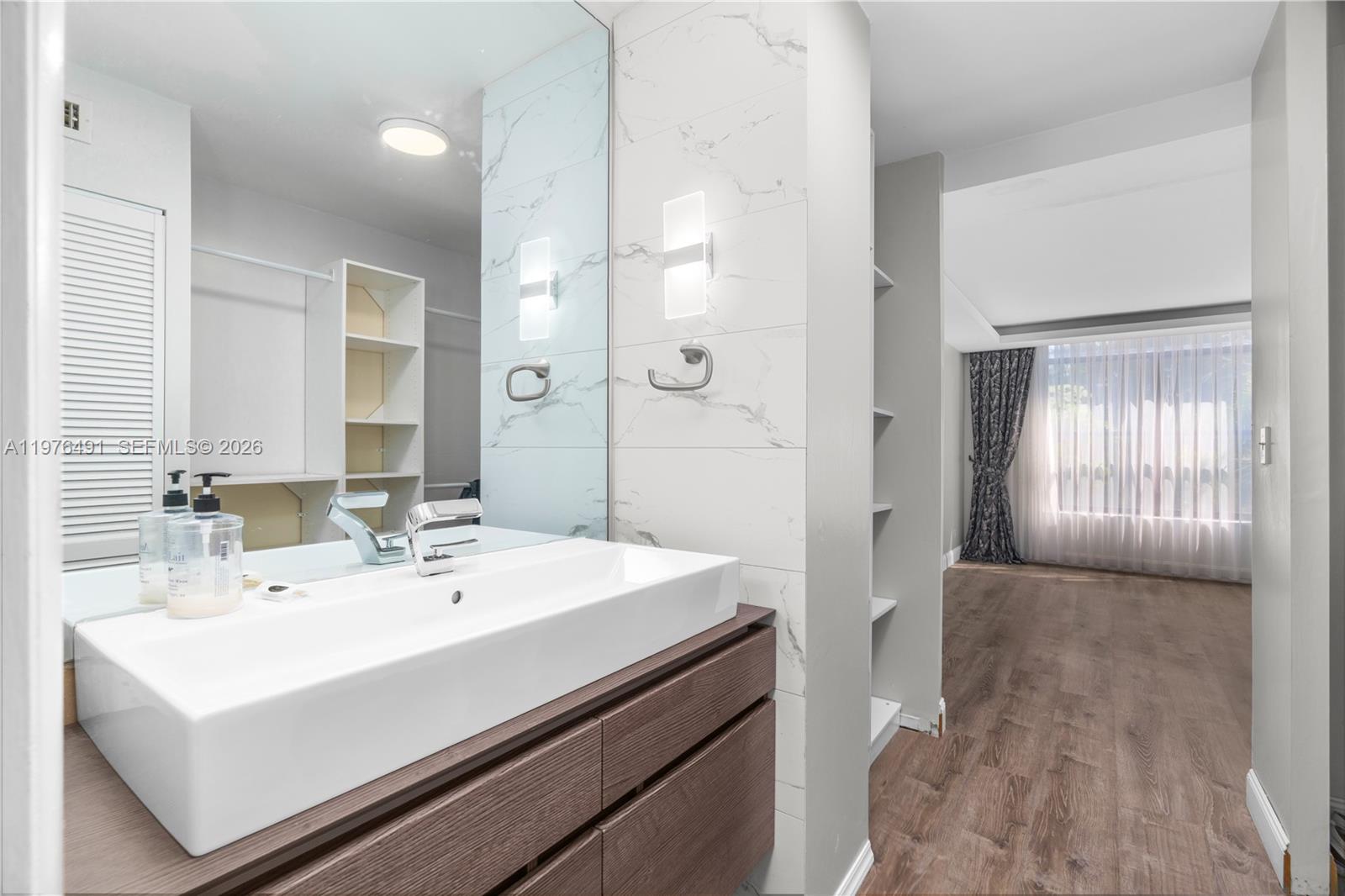 3730 Inverrary Dr #2H, Lauderhill FL 33319