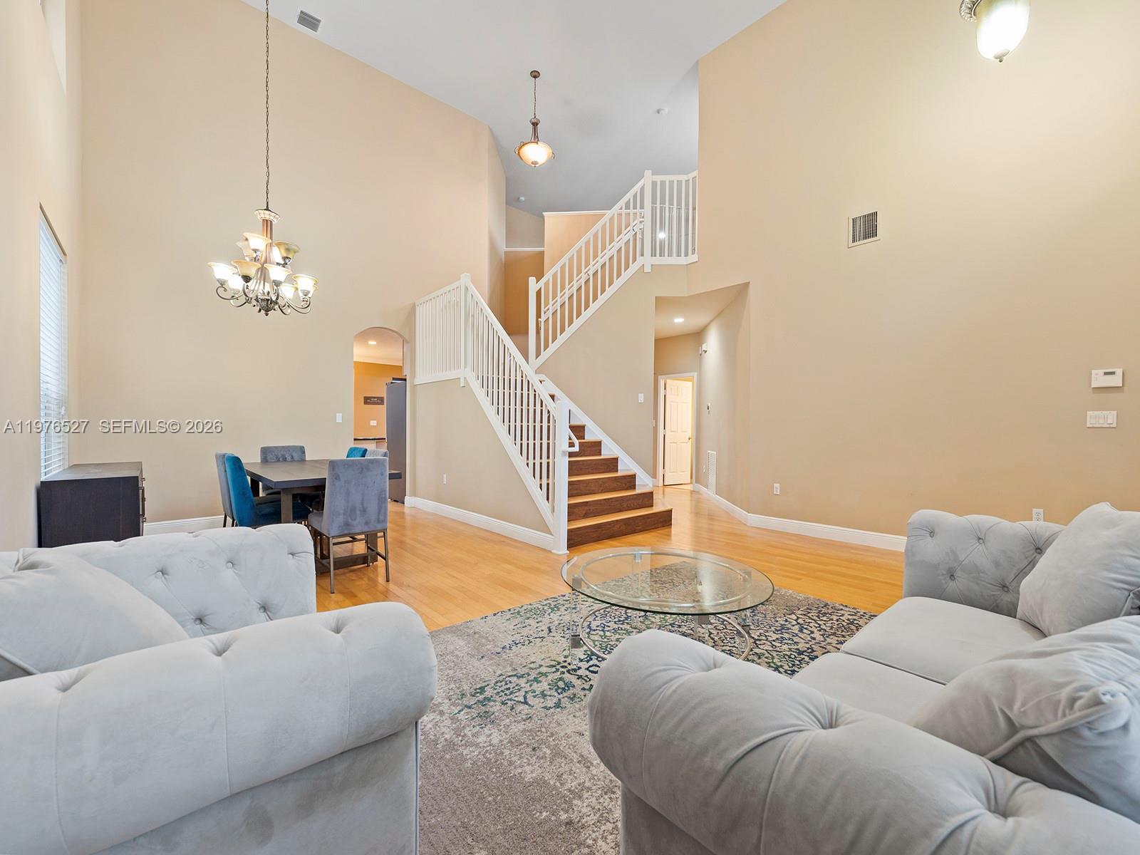 1104 NW 139th Ave, Pembroke Pines FL 33028