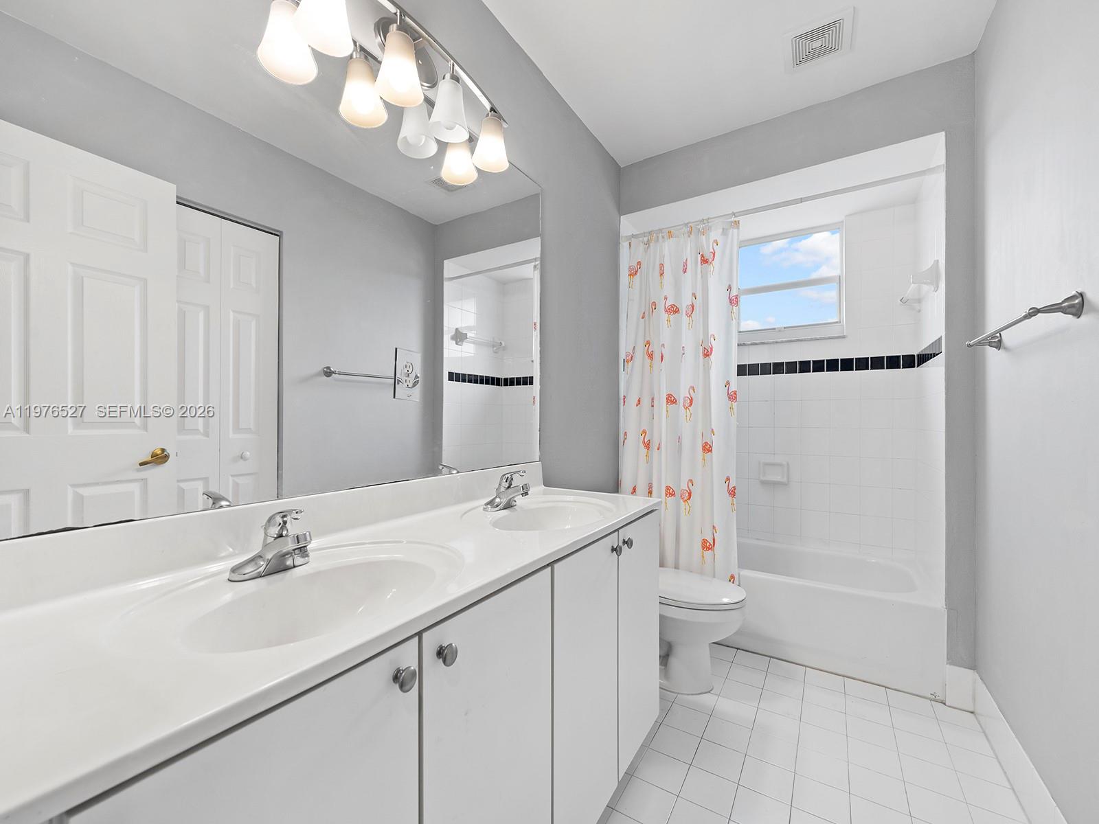 1104 NW 139th Ave, Pembroke Pines FL 33028