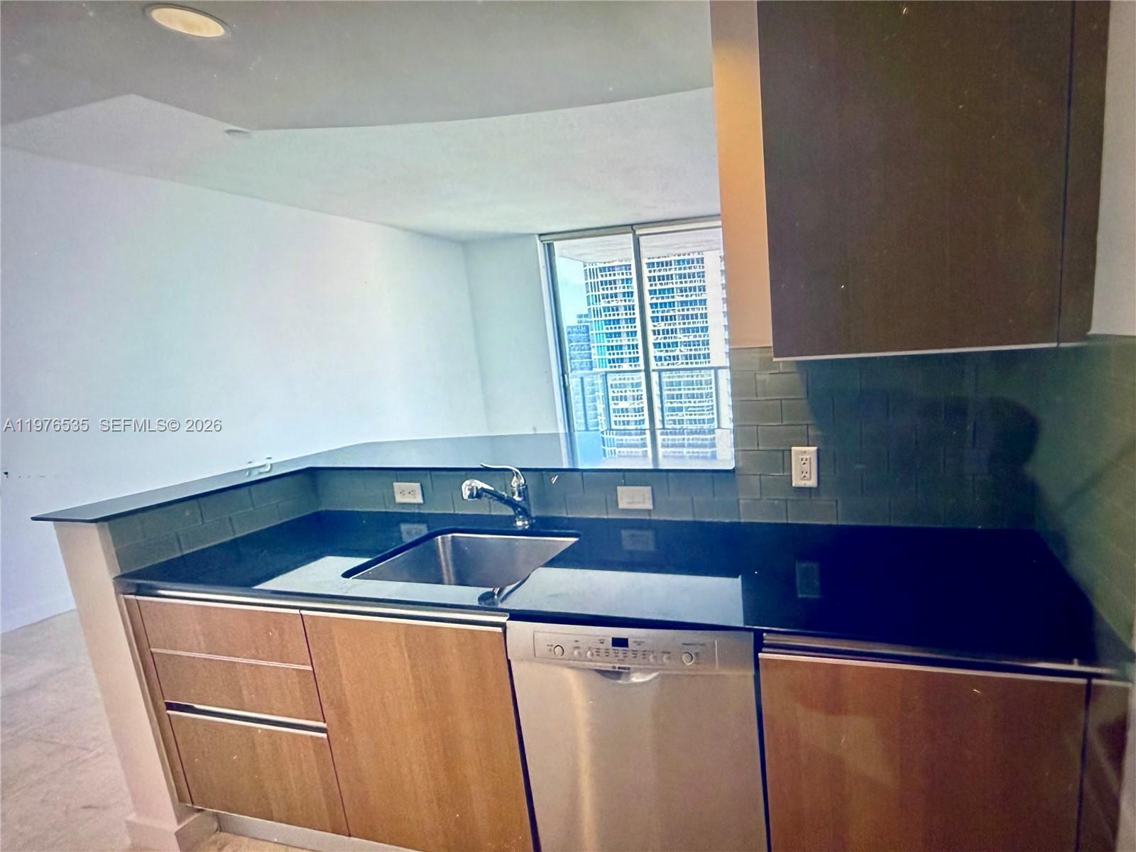 1060 Brickell Ave #3205, Miami FL 33131