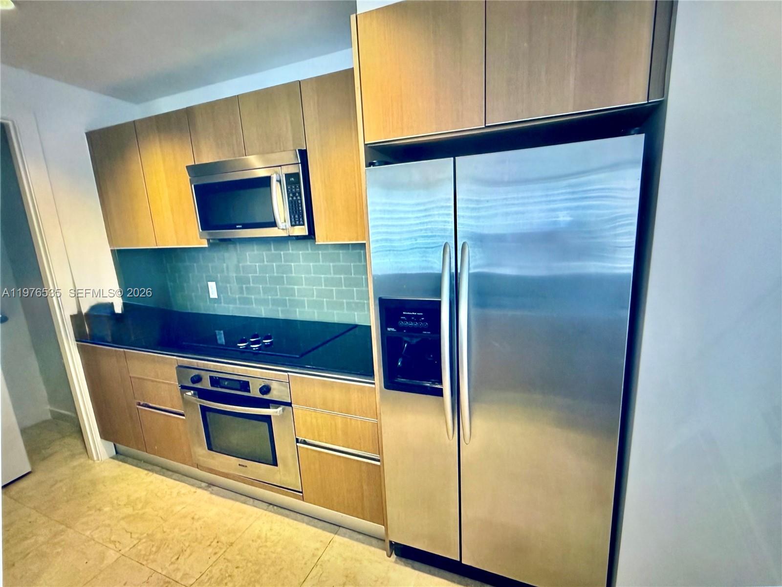 1060 Brickell Ave #3205, Miami FL 33131