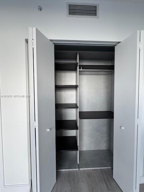 55 SW 9th St #3307, Miami FL 33130