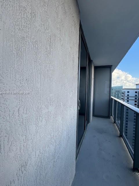 55 SW 9th St #3307, Miami FL 33130