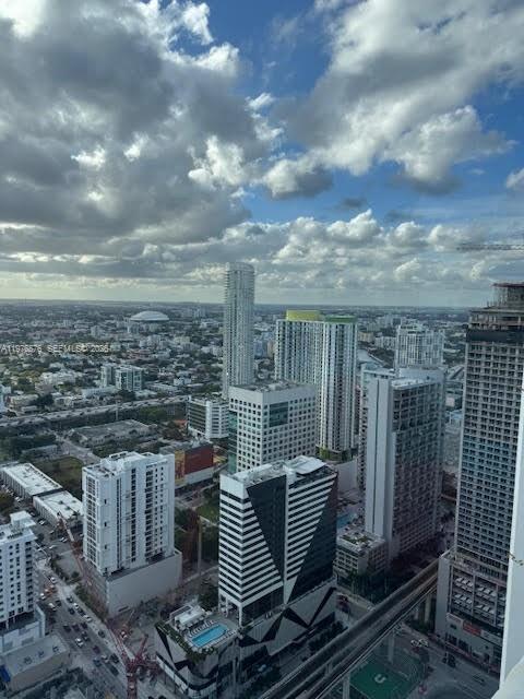 55 SW 9th St #3307, Miami FL 33130
