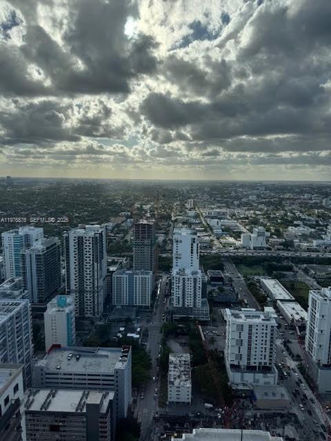 55 SW 9th St #3307, Miami FL 33130