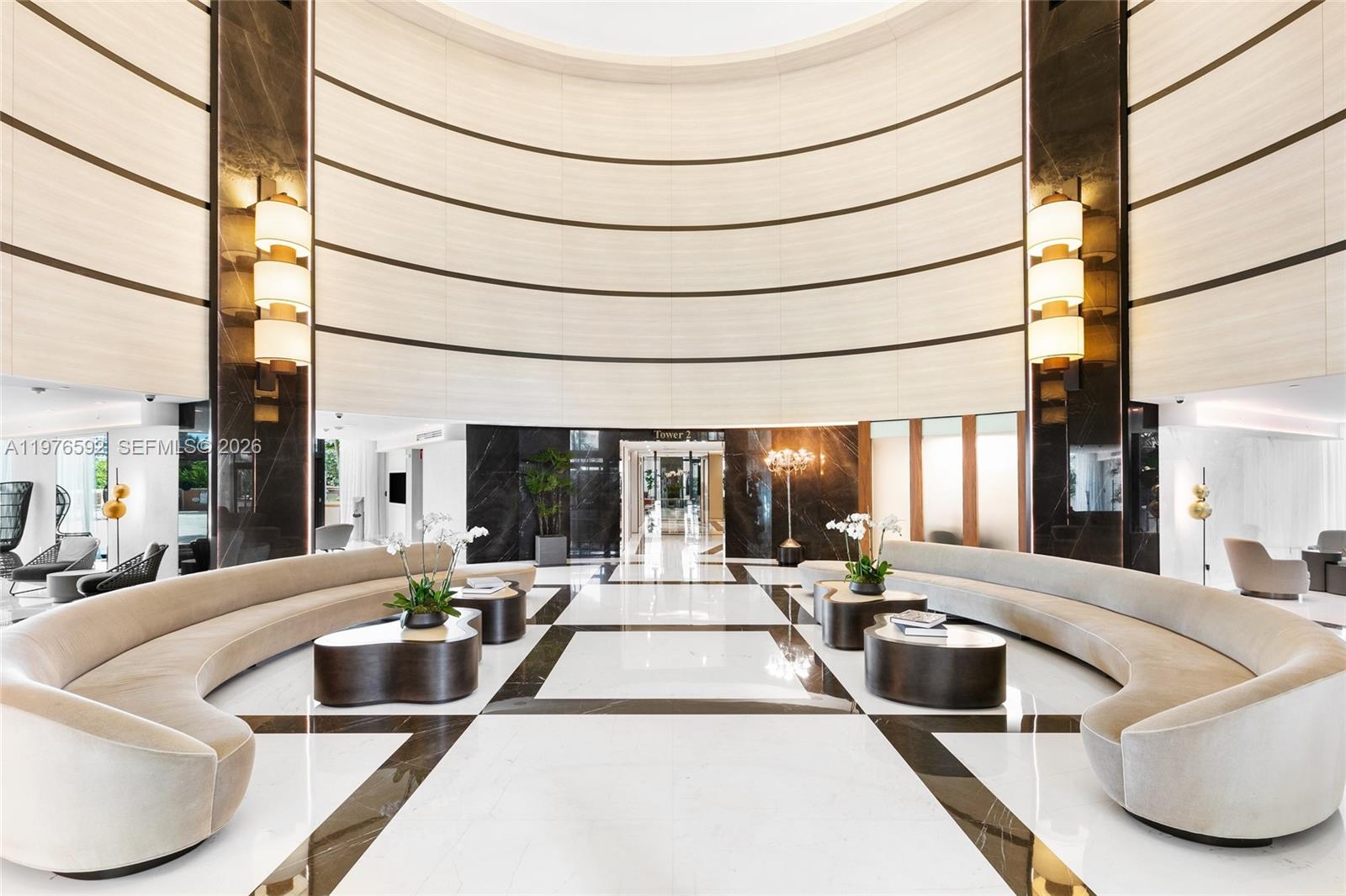 300 S Pointe Dr #801, Miami Beach FL 33139