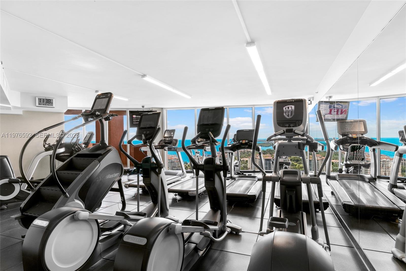 300 S Pointe Dr #801, Miami Beach FL 33139