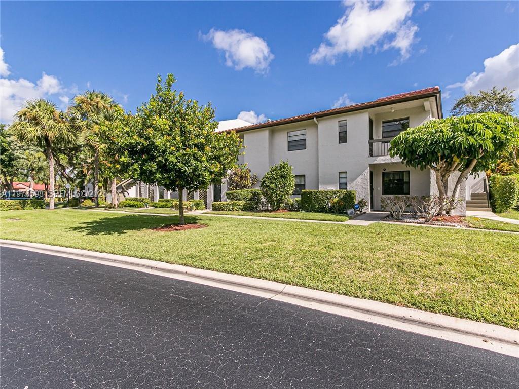 21559 Cypress Hammock Dr #44J, Boca Raton FL 33428