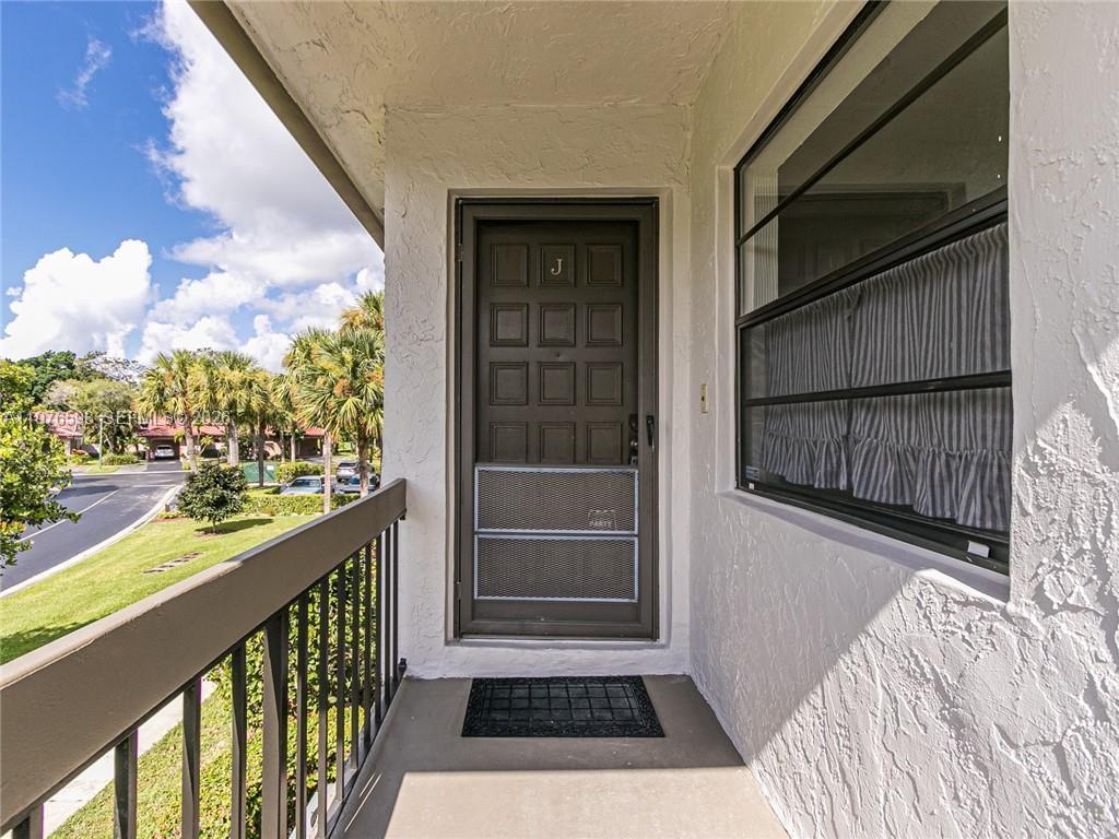 21559 Cypress Hammock Dr #44J, Boca Raton FL 33428